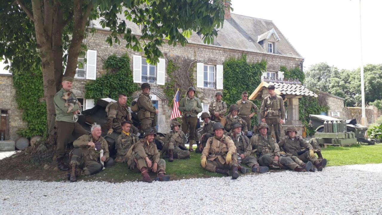 Domaine Airborne Acomodação com café da manhã Carentan-les-Marais Exterior foto