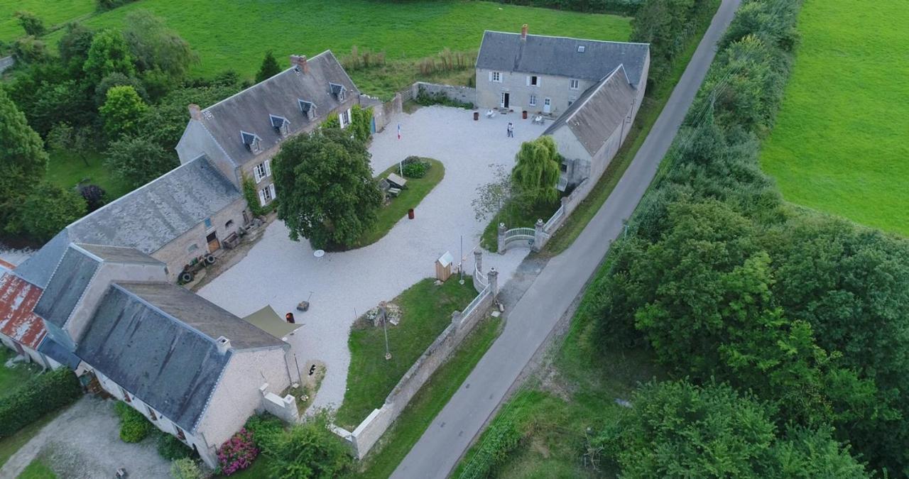 Domaine Airborne Acomodação com café da manhã Carentan-les-Marais Exterior foto